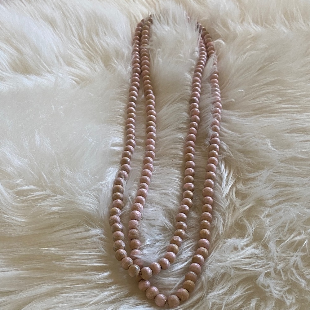 Chic Pink Beaded Necklace
